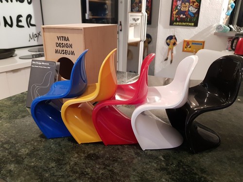 Chaises miniatures verner - miniatures,