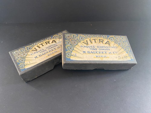 Lot boites vitra pour - ,